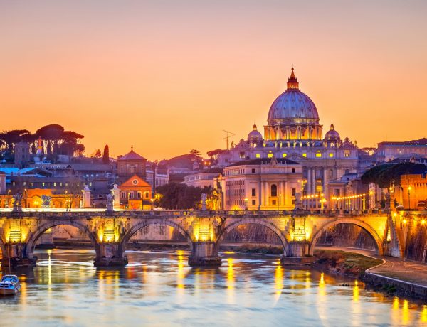 Oferta Paste la Roma la 130 euro/p (zbor + 3 nopti de cazare la hotel de 4*)