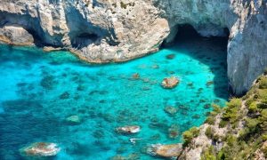 Vacanta de vara in Corfu la doar 187 euro/p (zbor + 8 nopti de cazare langa plaja)